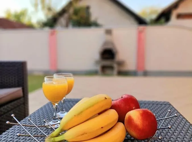 Haus Mit Grossen Garten